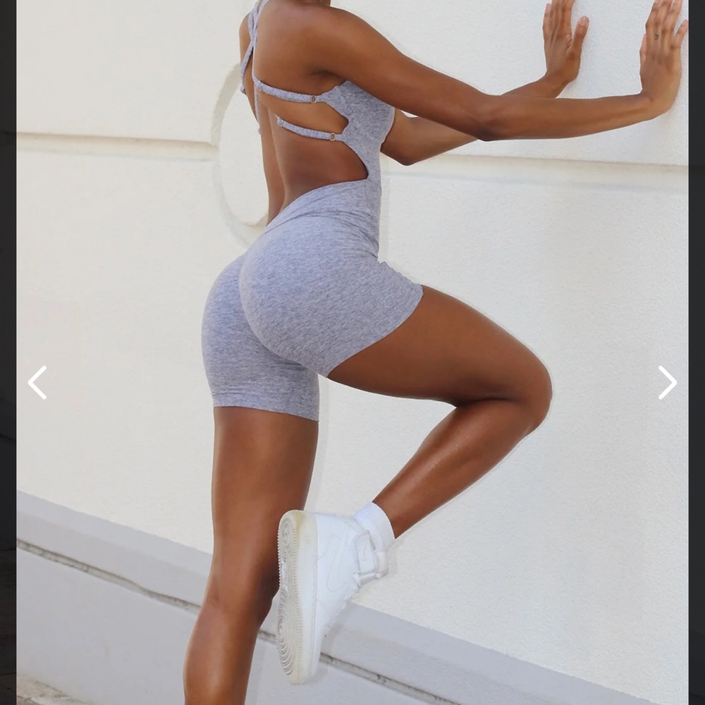 BOMBSHELL BODYSUIT SHORTS